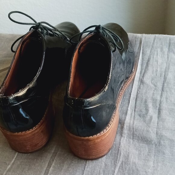 Black Patent Dressy Oxfords - Picture 7 of 9